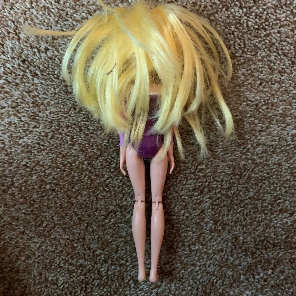 Tangled Rapunzel Bendable doll 8